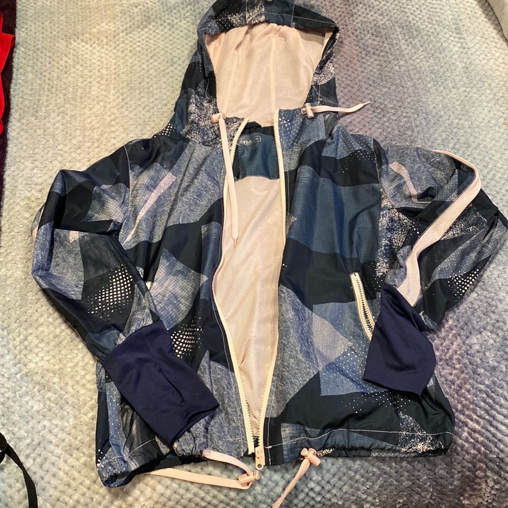 ZYIA Windbreaker